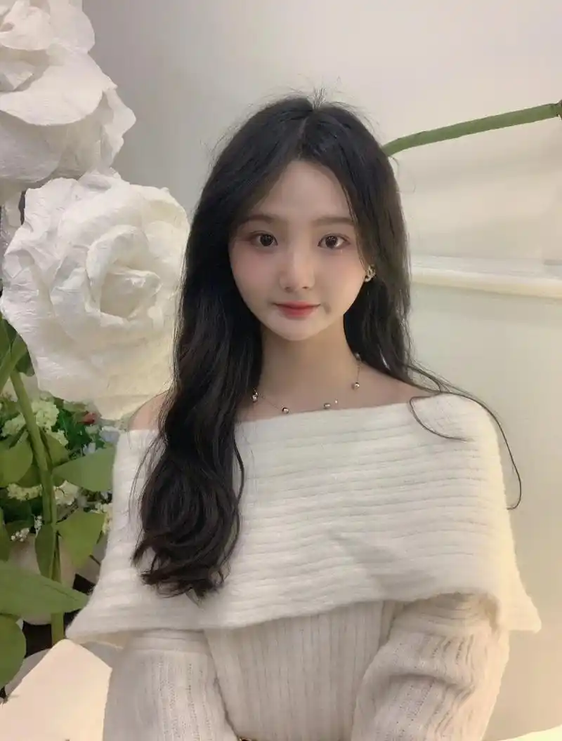 普通女孩的普通照片.怎么都行别不快乐! #唯一纯白的茉莉花  - 抖音