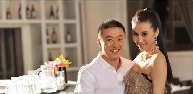 马琳妻子张雅晴低调照顾家庭,担任瑜伽教练