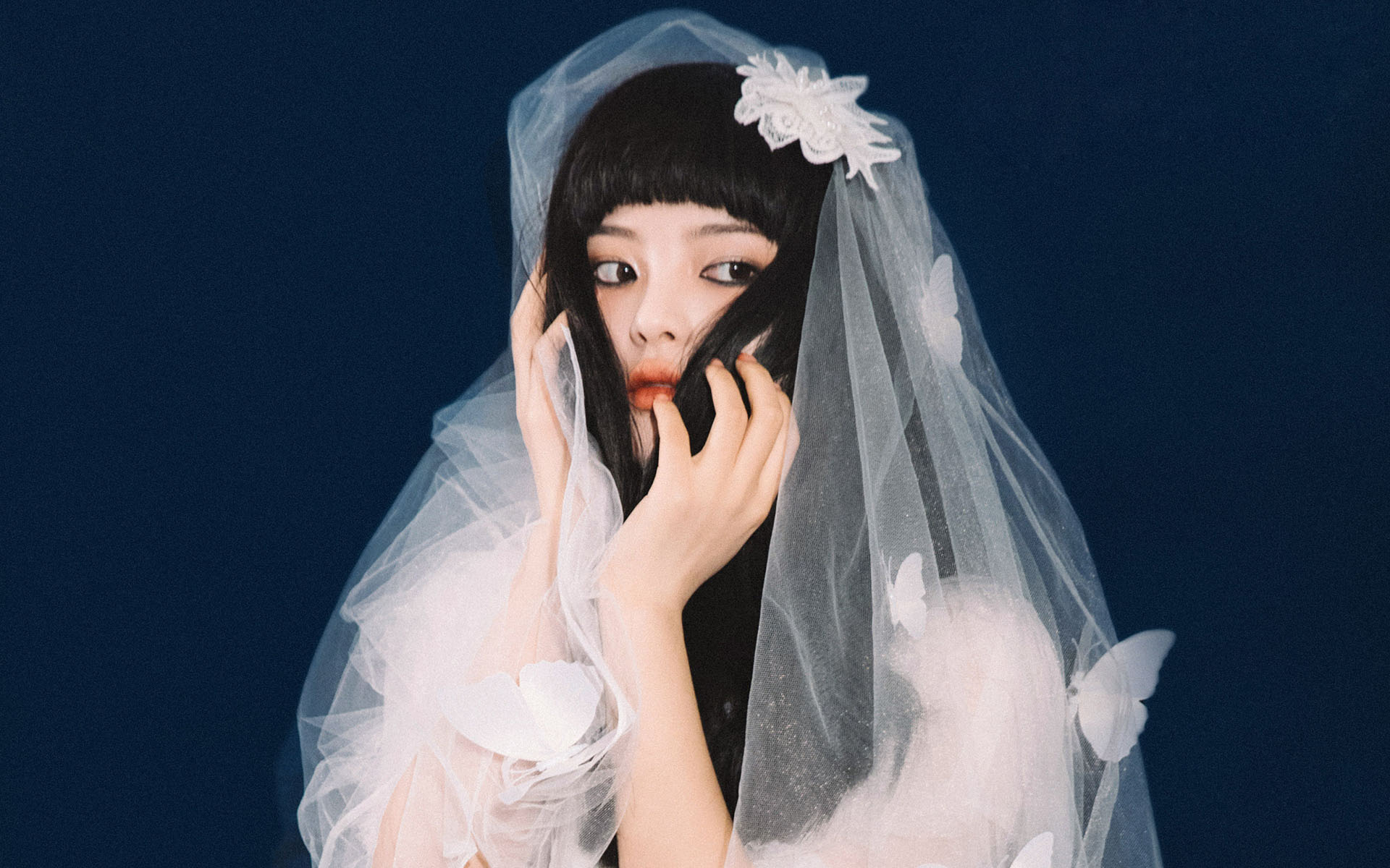 火箭少女101暗黑新娘装高清手机壁纸