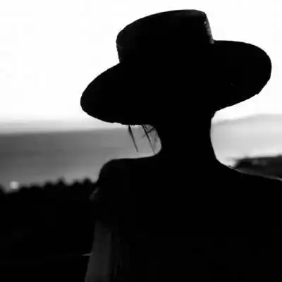 霸气女生黑白头像超拽高雅社会女生头像