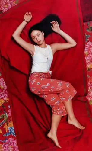 【油画欣赏】王沂东笔下令人一见难忘的红衣姑娘