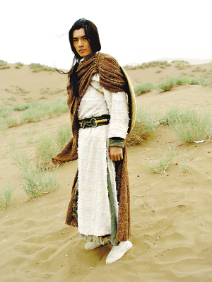 宋甜儿一直都爱着楚留香,也一直跟在他身边.