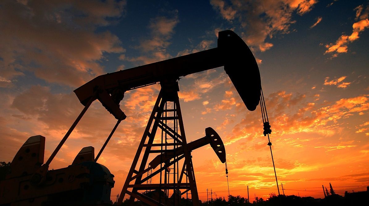 厉害了我国开采出无色透明原油