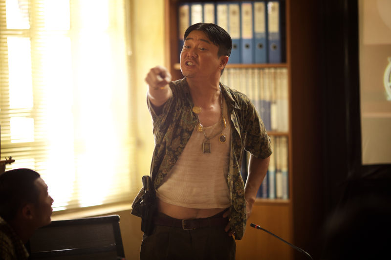 p>肖央,1980年4月7日出生于河北省承德市,毕业于 a target="_blank"