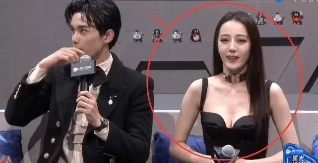 《星光红毯》迪丽热巴无美颜亮相,镜头放大十倍后,暴露真实颜值_吴磊