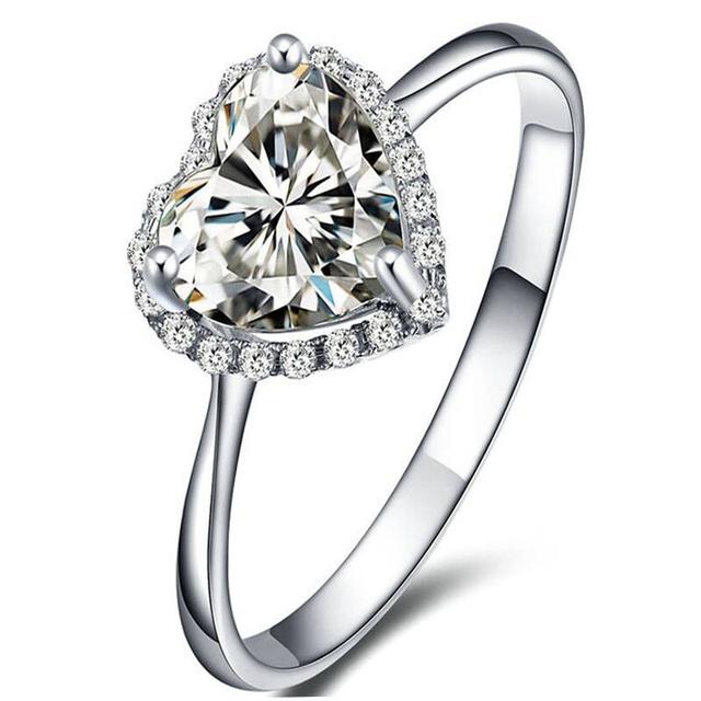 心形钻石戒指的寓意是什么