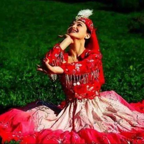 【好歌分享】戴玉强《喀什葛尔女郎》(郑楠作词 田歌作曲)_作品_风格