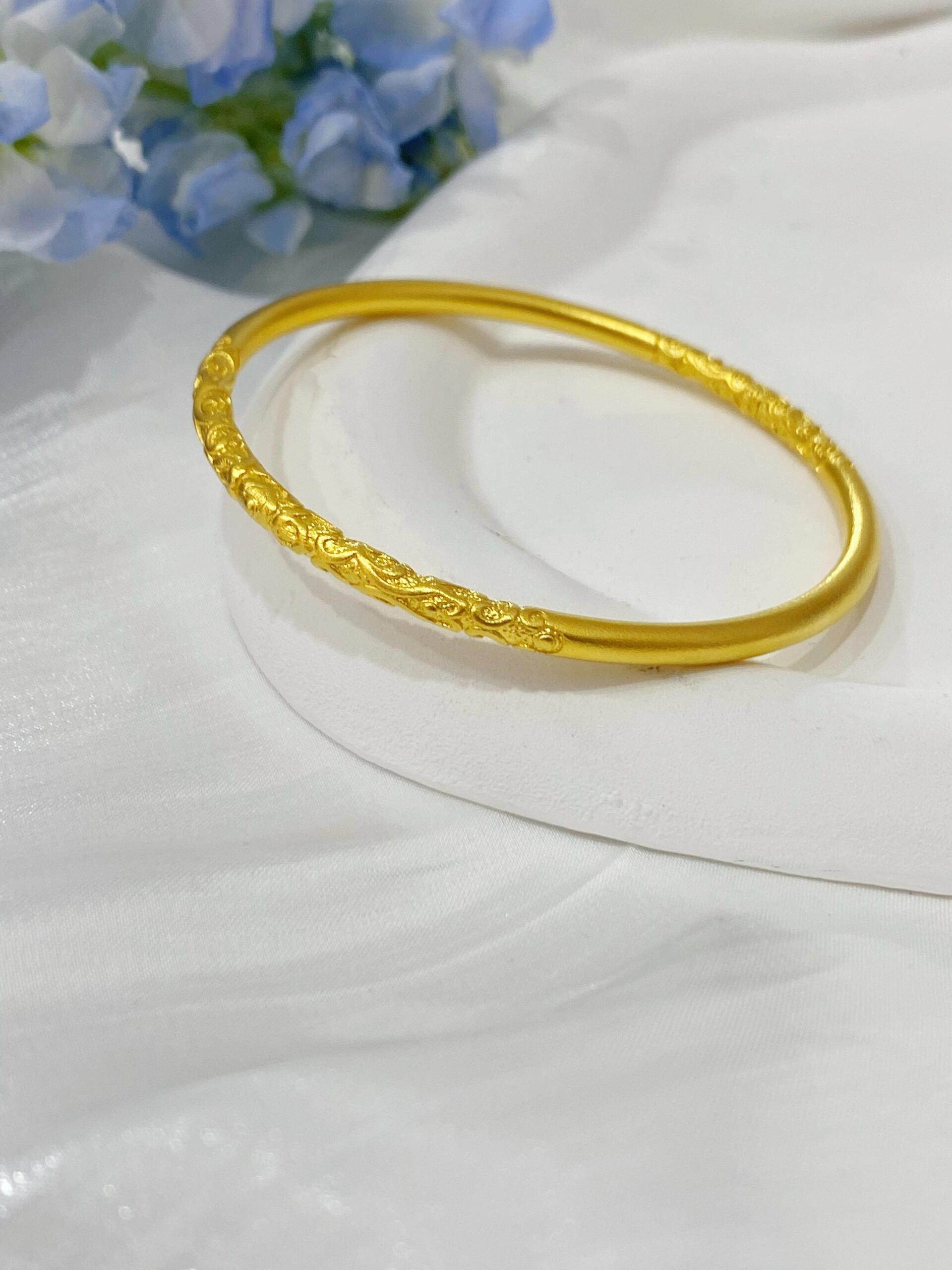 黄金手镯一直是黄金饰品中热门的选择,今天给大家推荐几款很火的手镯