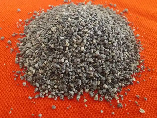 普爱利斯宠物用品首推自然理念 天然无尘膨润土猫砂震撼上市