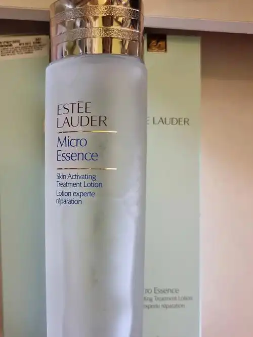 低价出售全新雅诗兰黛精华水