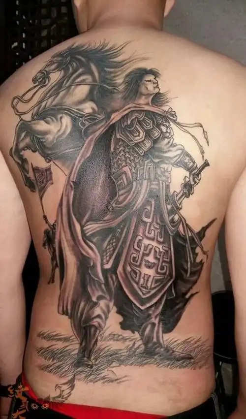 项羽大背末完……纹身图片_背部传统人物纹身图案