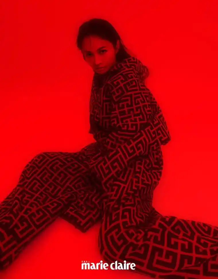 faye詹雯婷在雲彩上跳舞嘰嘰喳喳  #faye詹雯婷 # - 抖音