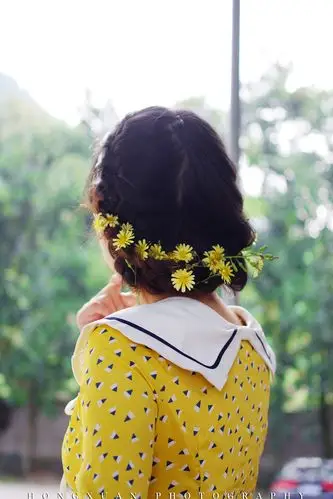 雏菊一般明媚的姑娘