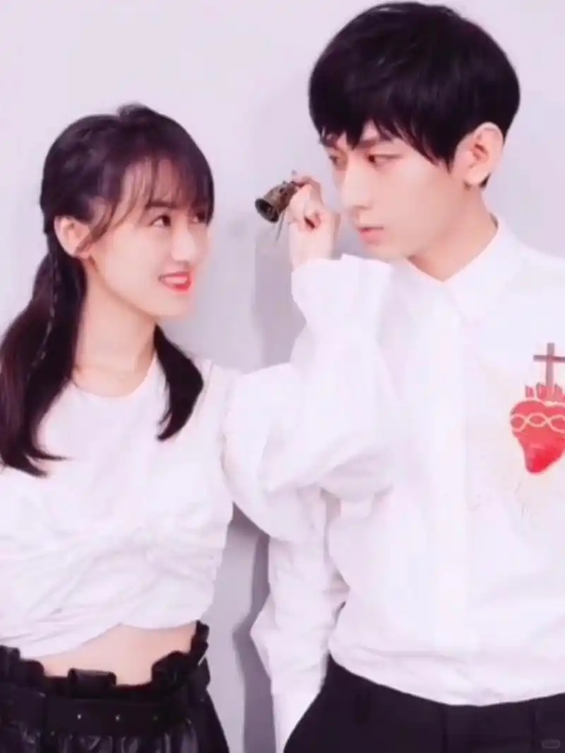 成毅袁冰妍或将梦幻联袂新作  自从古装仙侠剧《琉璃》热播以来,犹如