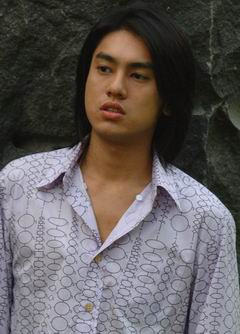 西门(朱孝天 饰)