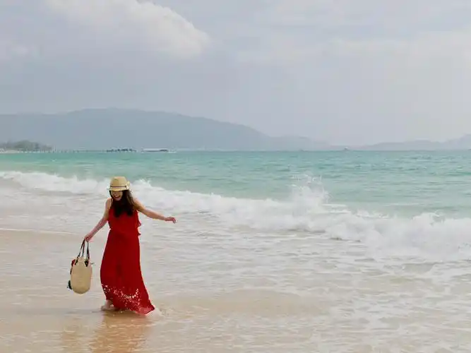 【拍妻党】三亚-蓝天,碧水,沙滩,美女(老婆)