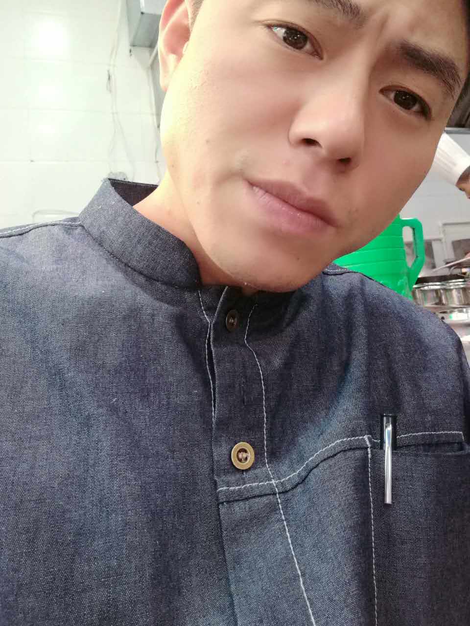 【帅男秀场】大王 30岁 天秤座 酒店管理