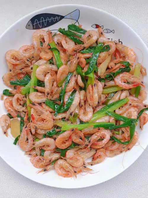鲜活的小虾米做法简单又营养宝宝可以吃