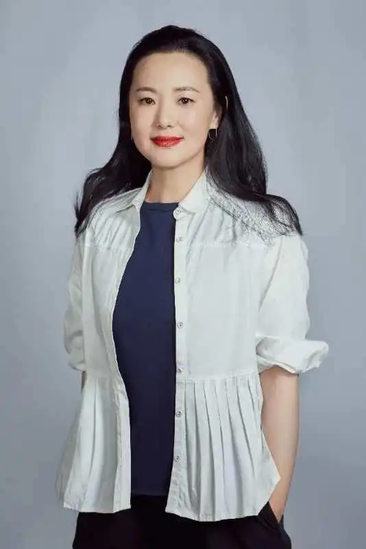 回顾咏梅:内蒙古走出的著名演员,所有的眼泪坎坷都化作生命彩虹