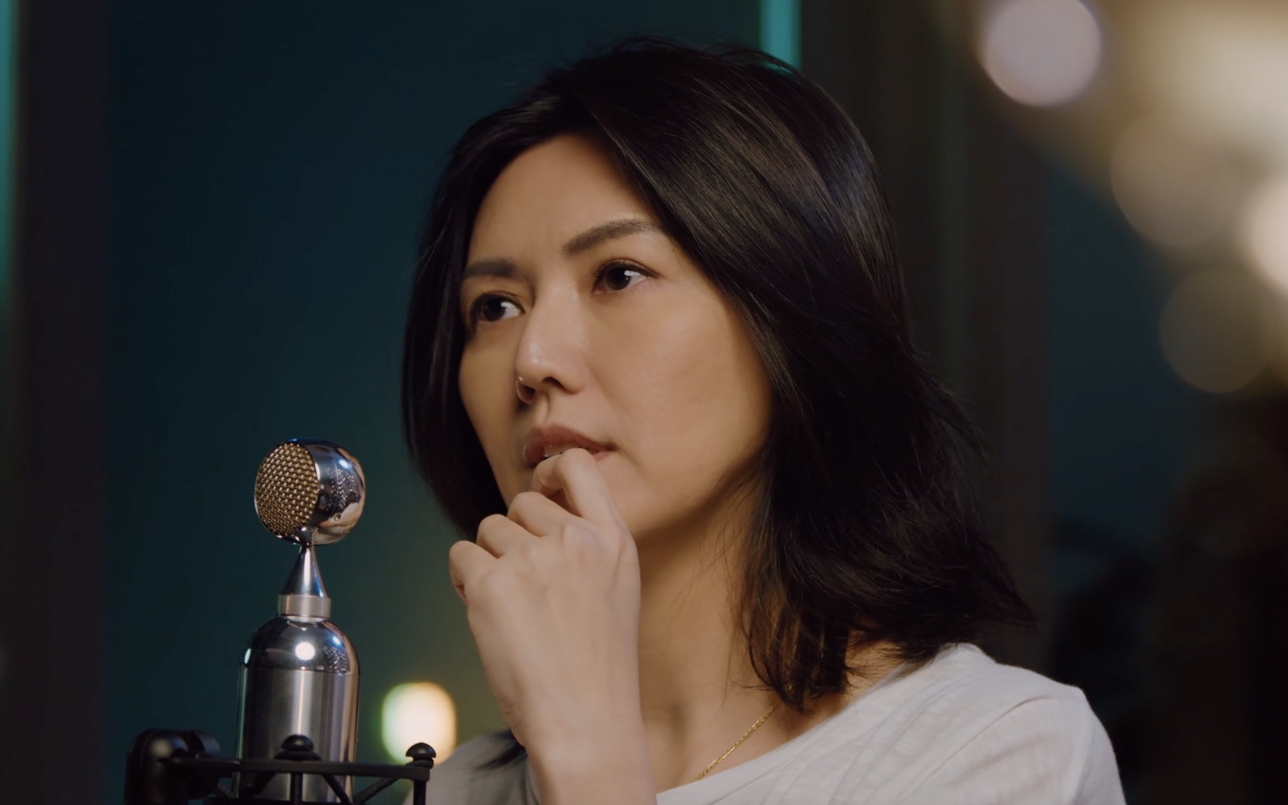 孙燕姿天黑黑20年间跟着从少女变成了妈妈