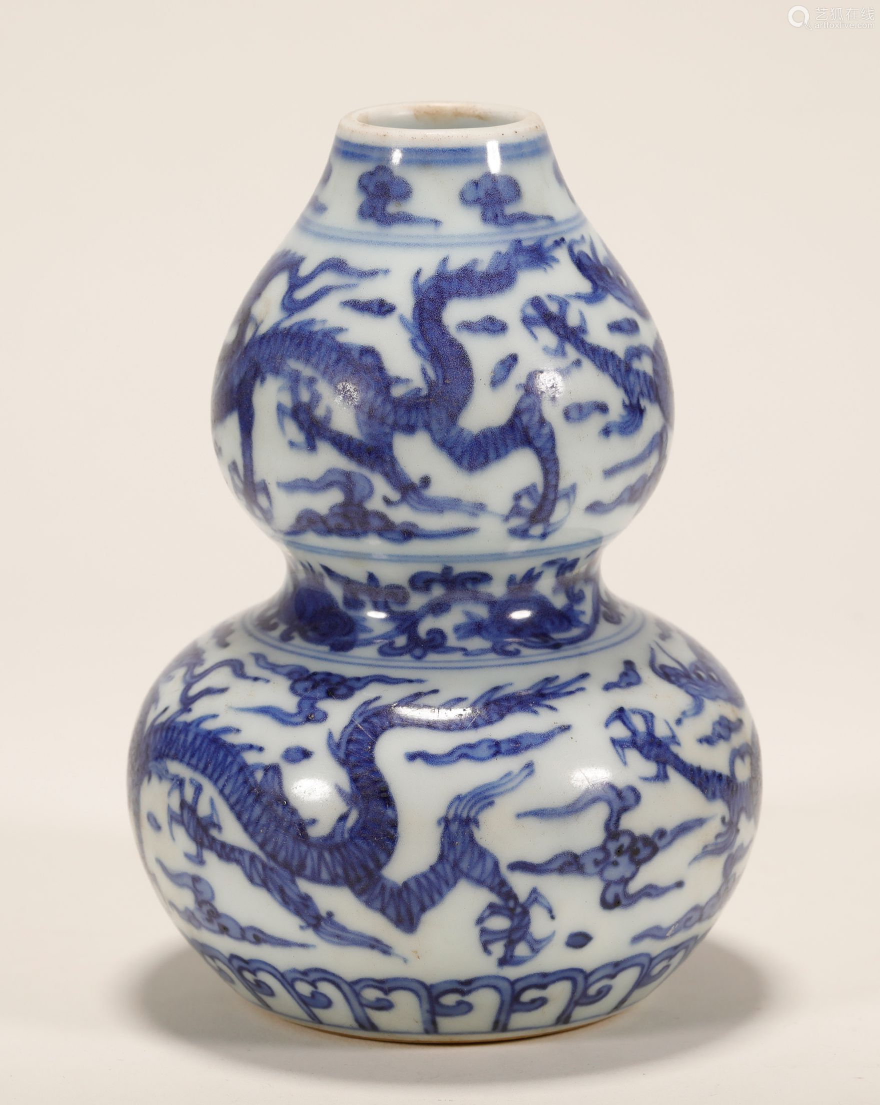 明代青花龙纹葫芦瓶