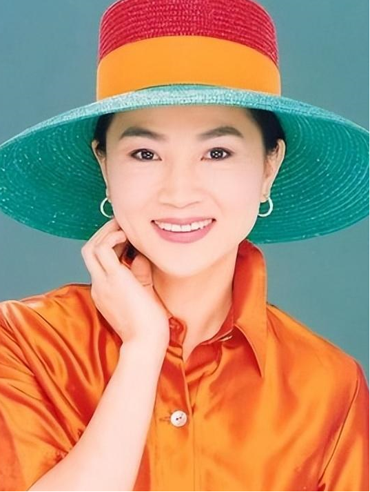 凤飞飞:巅峰嫁41岁富豪,病逝后留40亿遗产,死讯被瞒一个多月