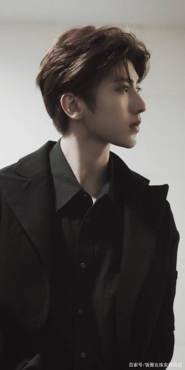 蔡徐坤超帅壁纸已解锁(第二期)