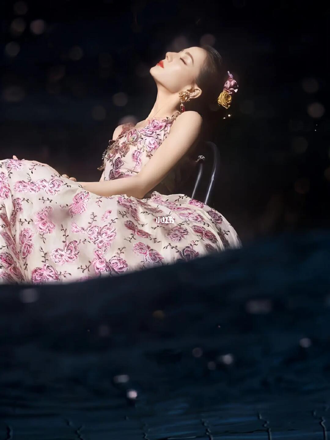 迪丽热巴gq人物盛典花仙子造型