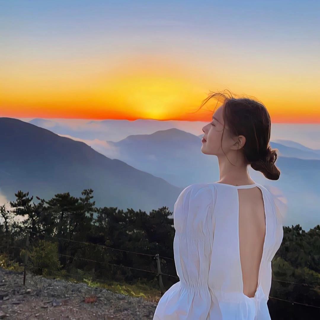 精选女生背影图片 94每一张都很好看 免费拿图