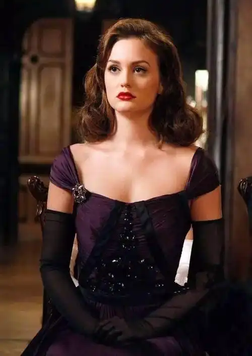 出生毒贩之家,父母被全美通缉,她却成功进入纽约富人