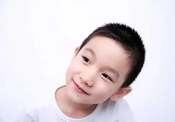 1一3岁短发男宝宝寸头酷炫帅气的男孩发型