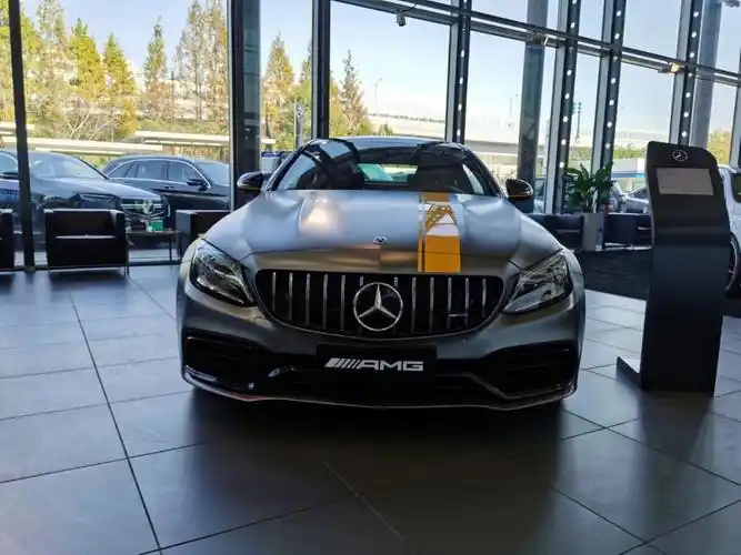 奔驰 c63 amg coupe 暗夜特别版73哑光灰