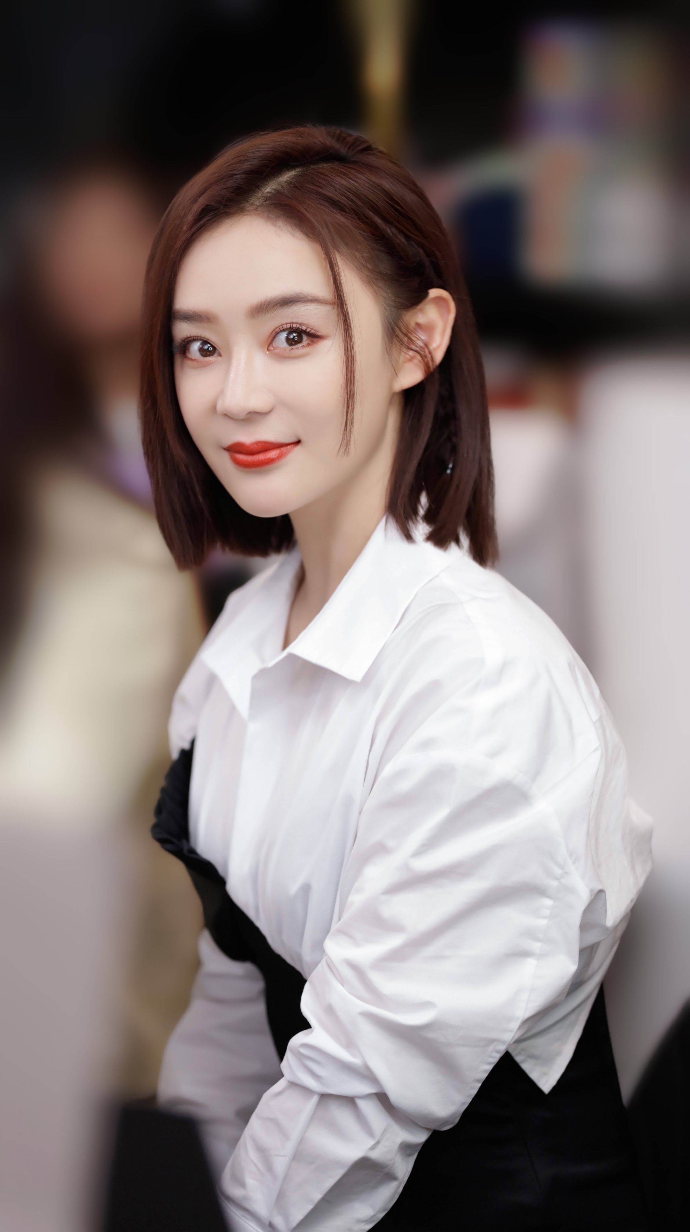 袁姗姗高清写真美图:如花似玉,魅力四射