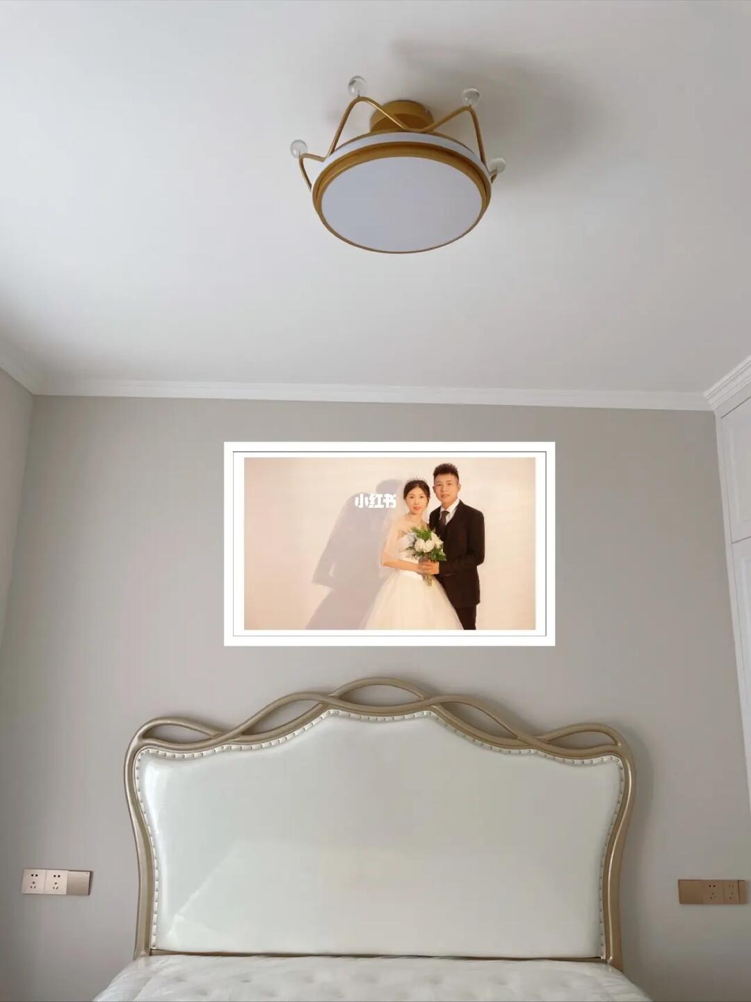 集美们求助床头婚纱照排版二选一