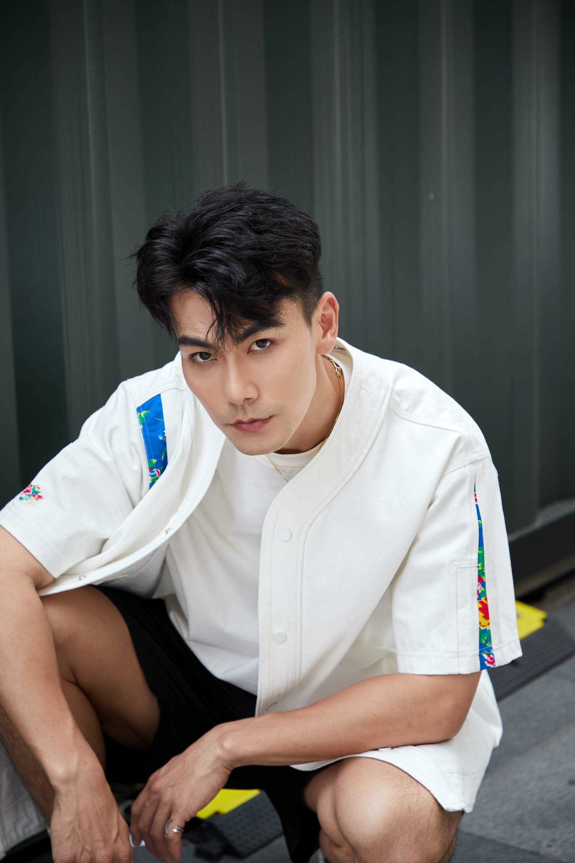 《女士的法则》大狼狗正式上线 戴向宇帅气有型时尚look满分_精英