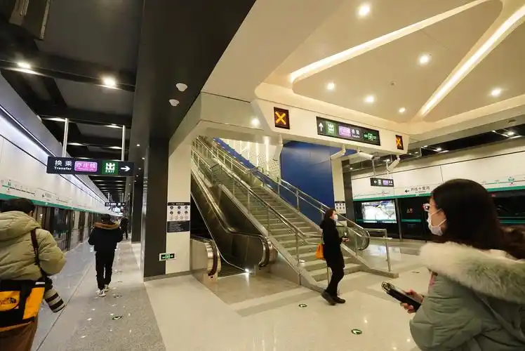 探站地铁17号线站站设母婴室十里河站打造能听音乐站台