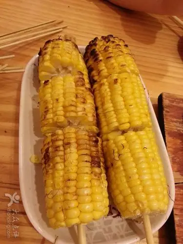 木屋烧烤(牡丹园店)烤玉米图片 - 第1张