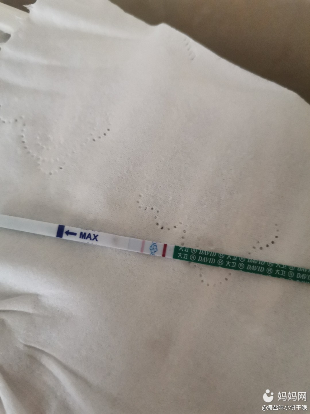 姐妹们,母亲节,用家里仅剩的一支试纸,这样浅的两道是不是有了.