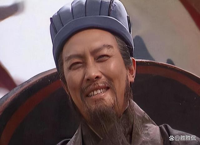 唐国强,这位老艺术家,在94年版《三国演义》中饰演诸葛亮,诸葛亮的
