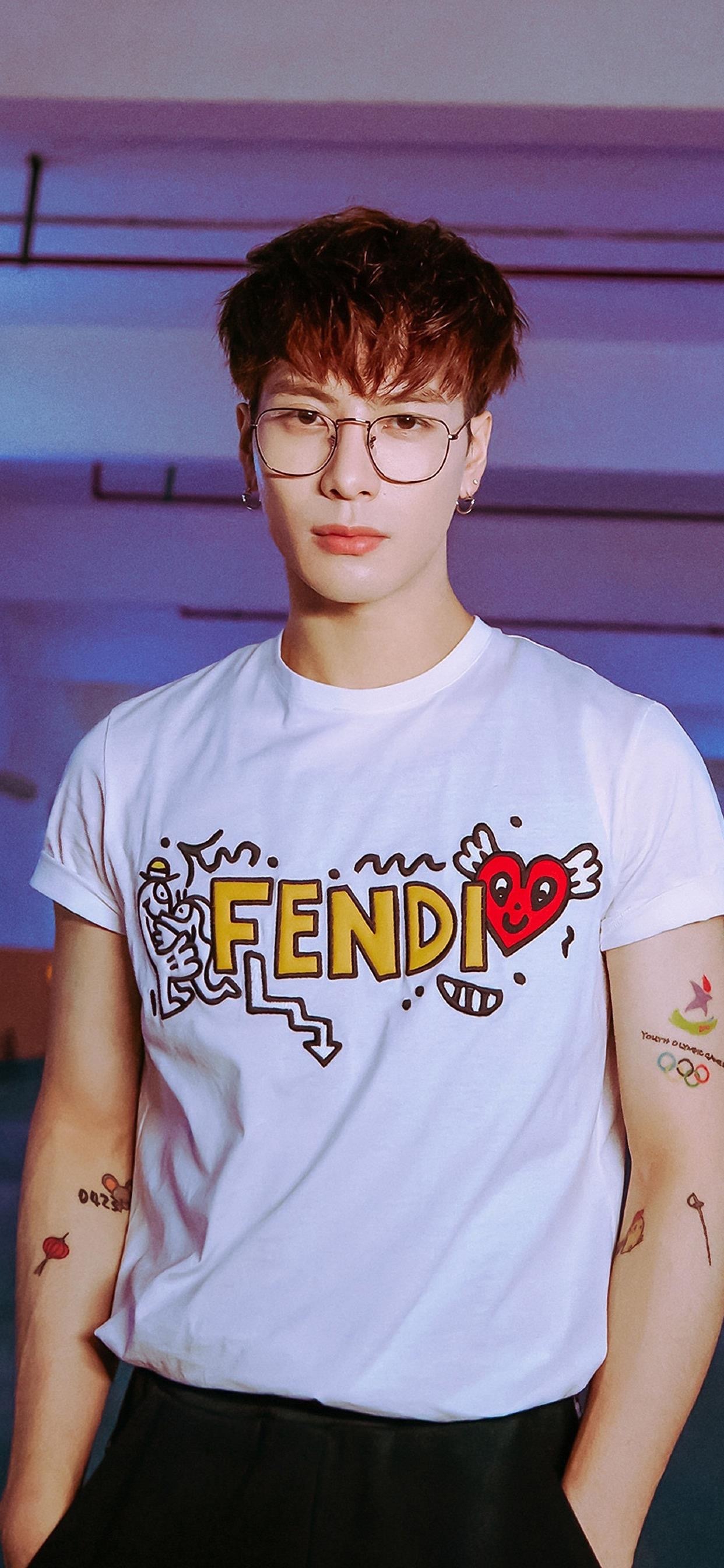 王嘉尔帅哥明星抖音最潮手机壁纸