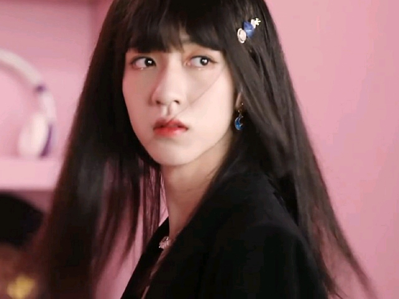 贺峻霖女装照,注意小贺是男生哦.