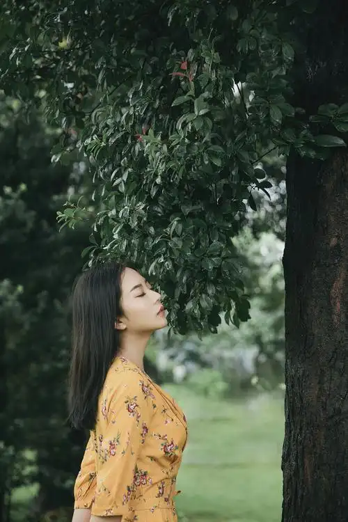 深圳个人写真摄影室外森系日系胶片感