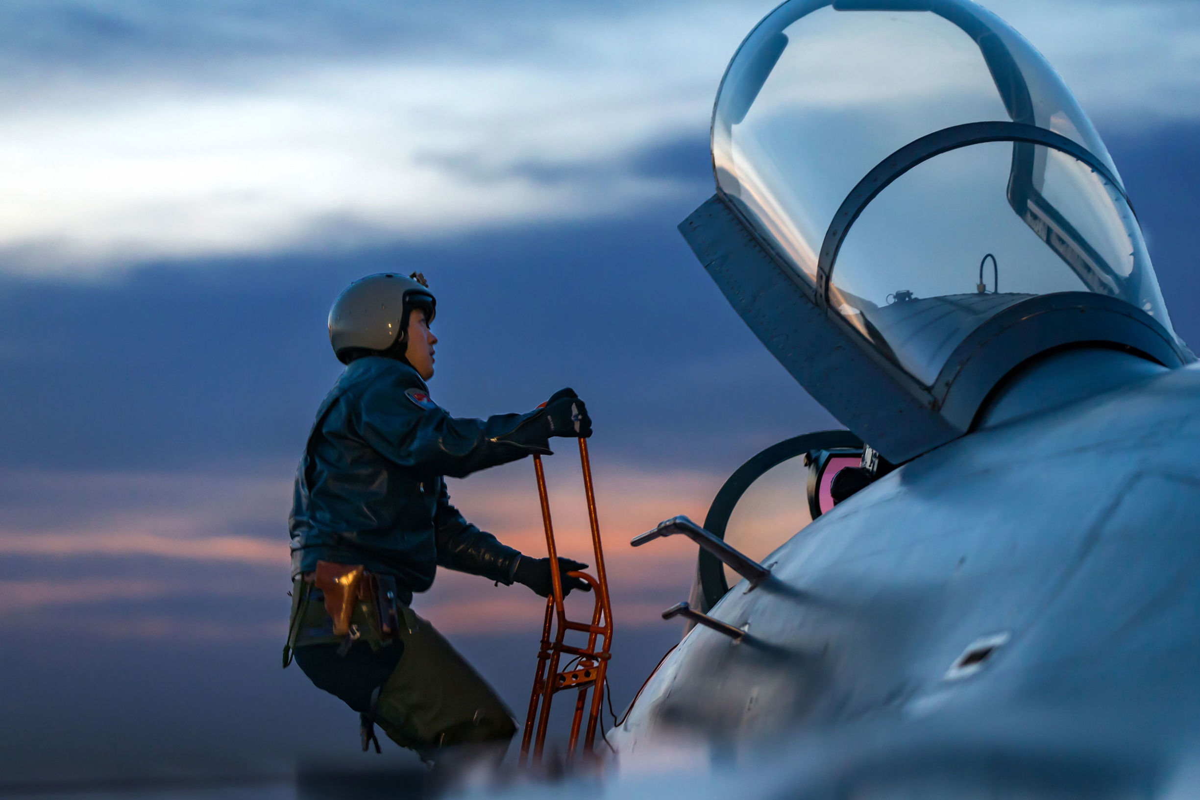 能把中国空军拍成这样,给摄影师点个赞!