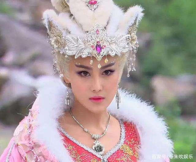 06李依晓 这一版的苏妲己简直就是在挑战极限,充满了浓妆艳抹的艳俗感