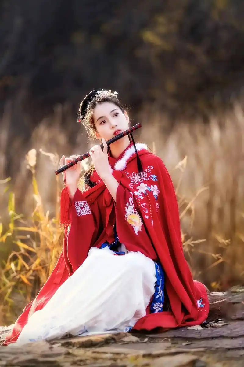 原创 #人像写真 #唯美意境  - 抖音