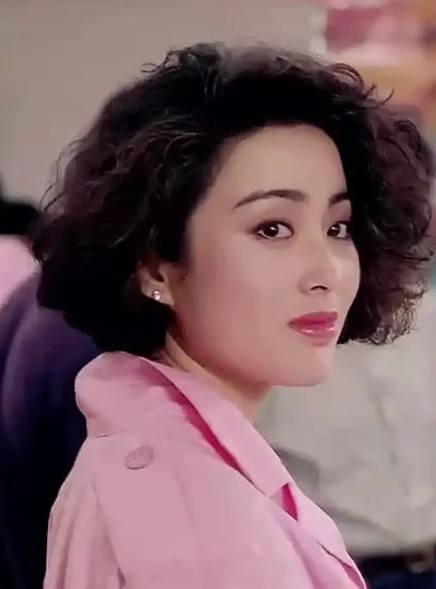 "短发女神"张敏的上位史,和她背后的3个重要男人_电影_周星驰_因为