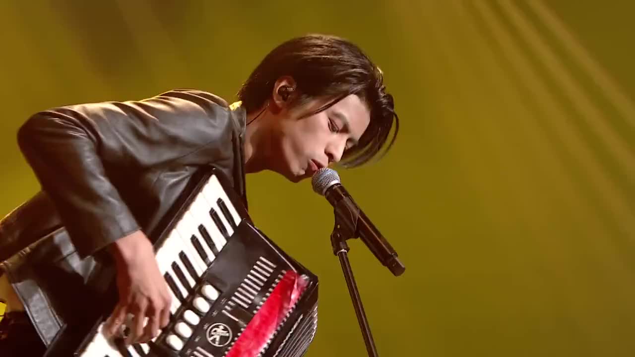 乐队的夏天五条人改编了lastdance