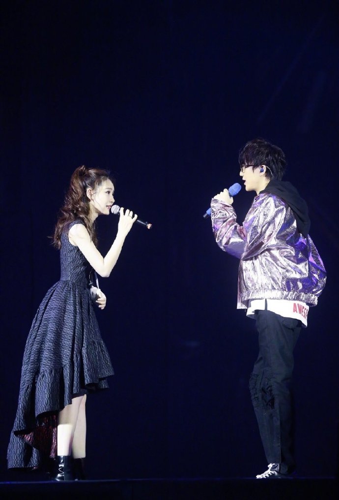 戚薇许嵩歌圈何炅谢娜##有一种友情叫戚薇许嵩