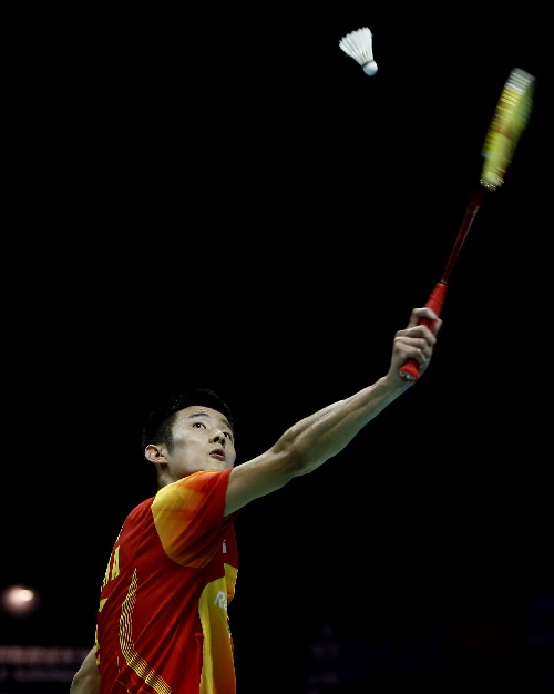 图文羽联总决赛谌龙进决赛谌龙背身回球