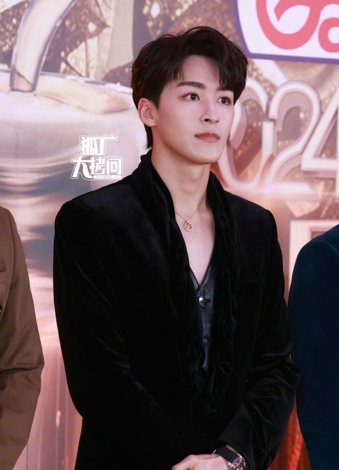 龚俊吴磊白敬亭王星越何洛洛电视剧品质盛典生图